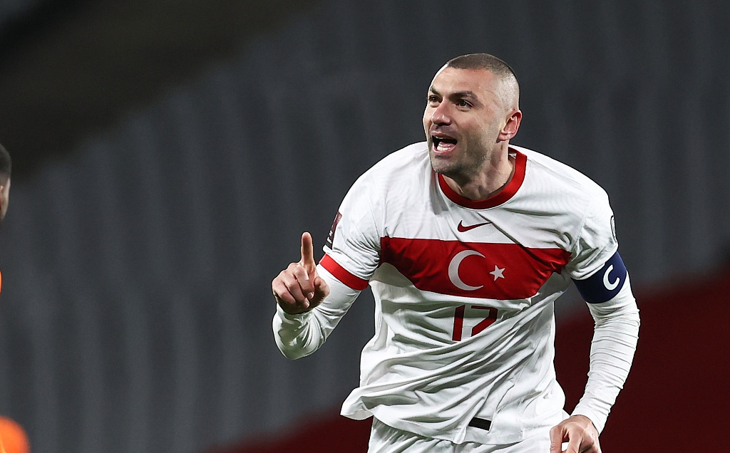 رونالدوالبرازيليأسطورةكرةالقدمالتيلاتُنسى