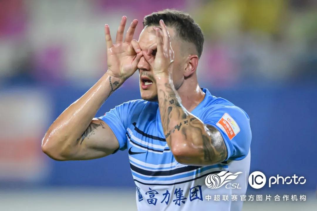 ولفرهامبتون وليفربول مباشرمواجهة مثيرة في الدوري الإنجليزي